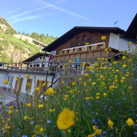Rifugio Capanna Bill Hotel ร็อคคา ปิเอโตเร ภายนอก รูปภาพ
