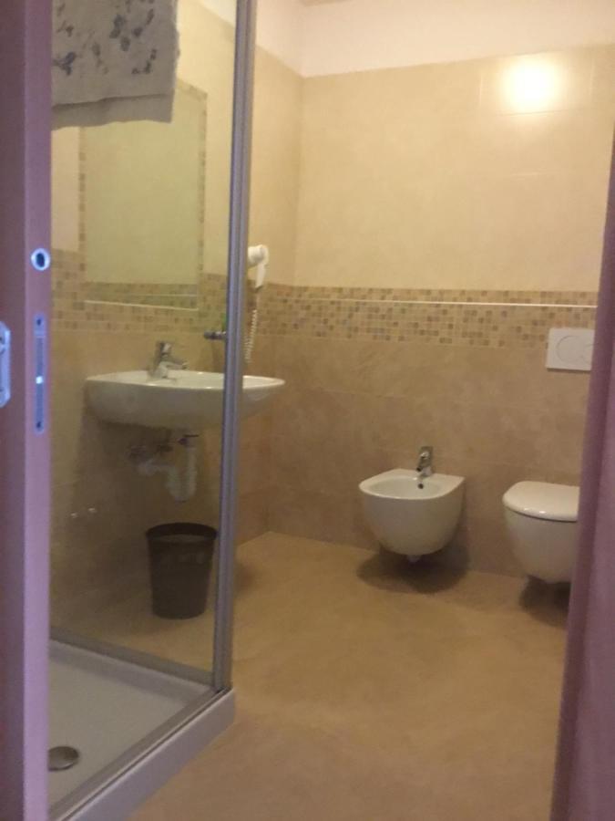 Rifugio Capanna Bill Hotel ร็อคคา ปิเอโตเร ภายนอก รูปภาพ