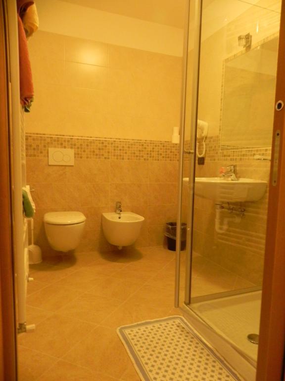 Rifugio Capanna Bill Hotel ร็อคคา ปิเอโตเร ห้อง รูปภาพ